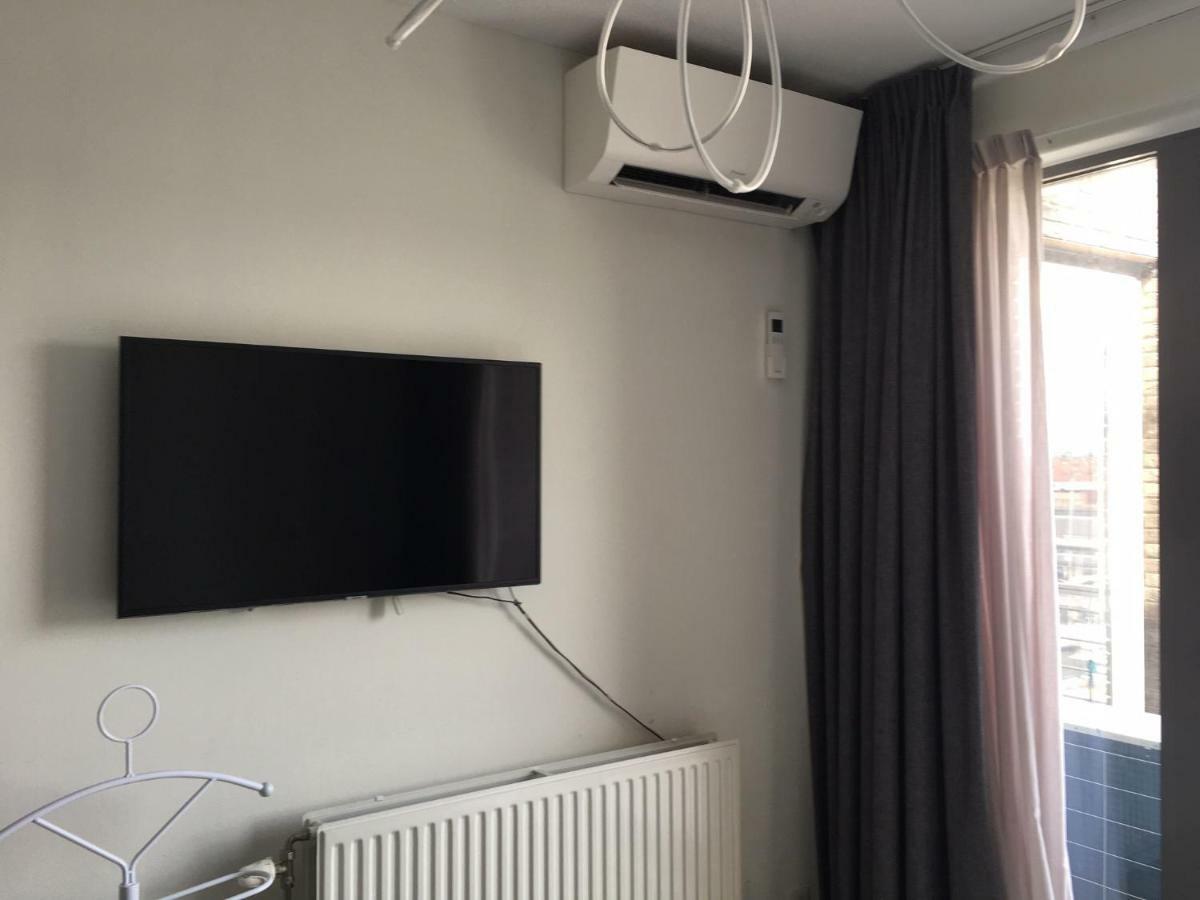 Apartment Hellingweg Met Balkon Den Haag